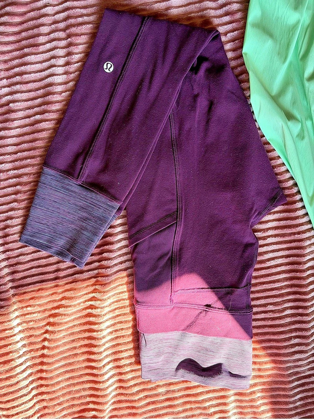 lululemon Groove High-Rise Tight 25" Stripe Trim Purple & Pink
